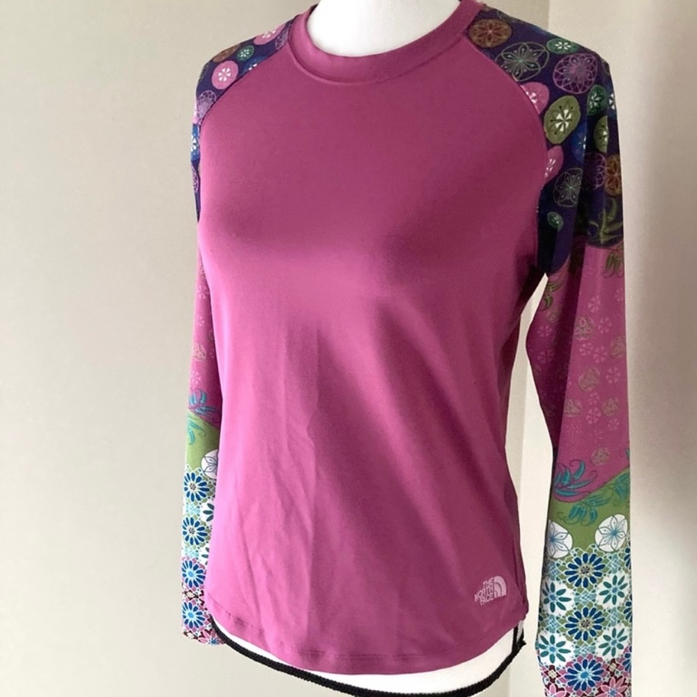 The North Face VaporWick Base Ling Sleeve Top Shirt Size M